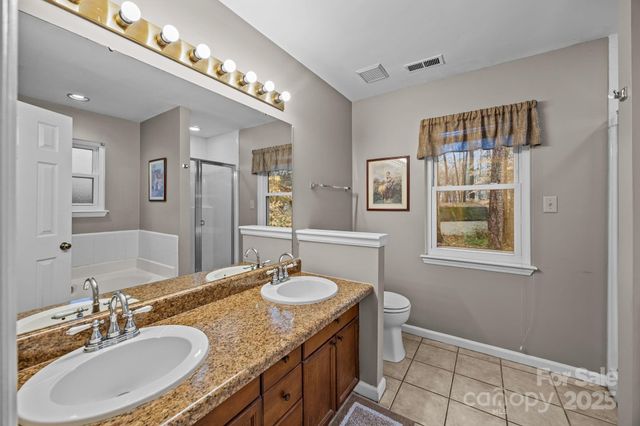 1600 Rocky Glen Lane, Charlotte, NC 28214