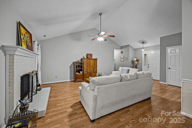 1600 Rocky Glen Lane, Charlotte, NC 28214