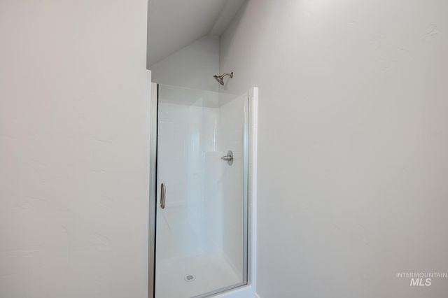 8281 E Bright Angel Dr, Nampa, ID 83687