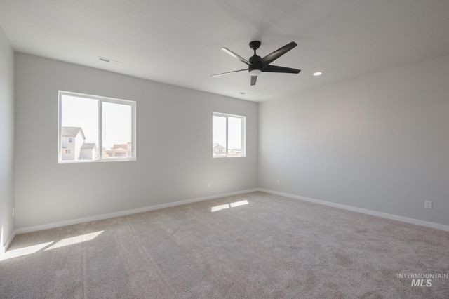 8281 E Bright Angel Dr, Nampa, ID 83687