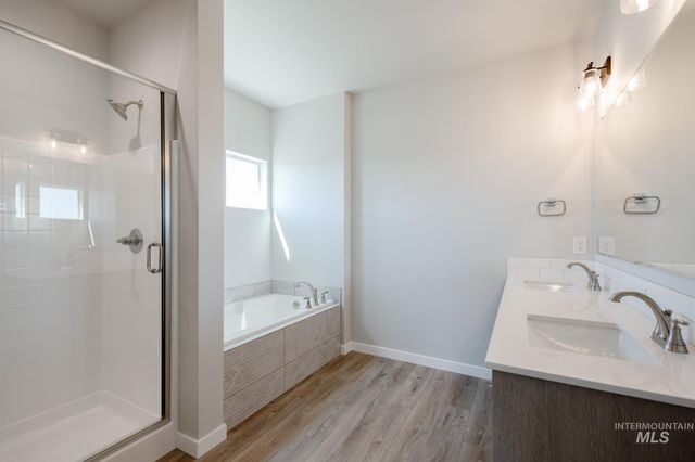 8281 E Bright Angel Dr, Nampa, ID 83687