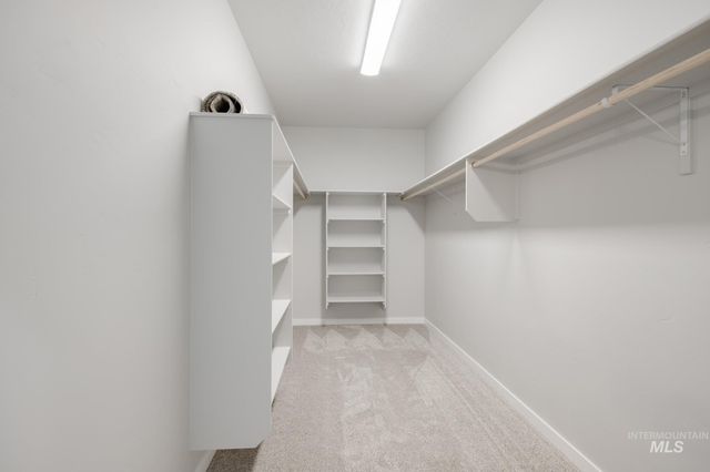 8281 E Bright Angel Dr, Nampa, ID 83687