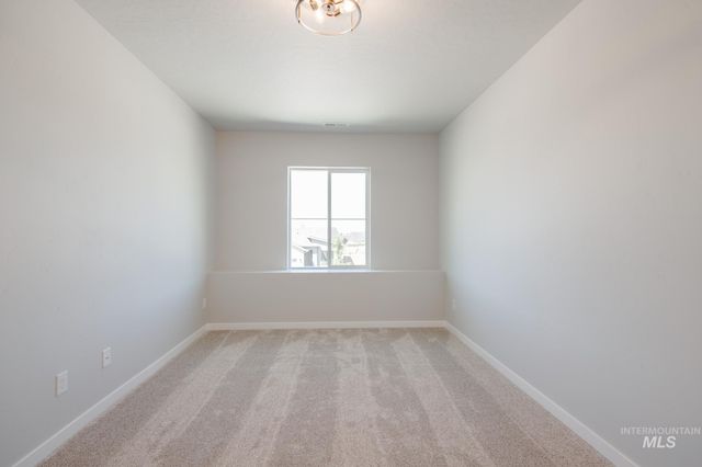 8281 E Bright Angel Dr, Nampa, ID 83687