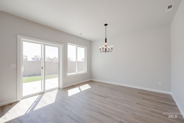 8281 E Bright Angel Dr, Nampa, ID 83687