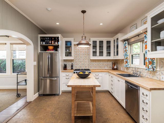 2825 Shoal Crest Ave, Austin, TX 78705