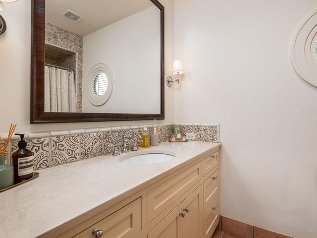 2825 Shoal Crest Ave, Austin, TX 78705