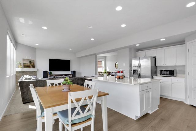 10023 W White Ln, Cheney, WA 99004