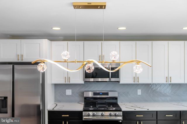 8546 FORREST AVE, Philadelphia, PA 19150