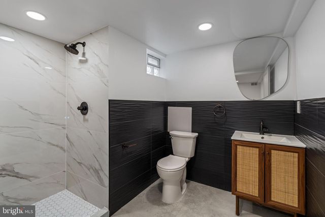 8546 FORREST AVE, Philadelphia, PA 19150