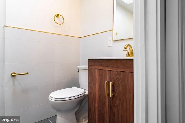 8546 FORREST AVE, Philadelphia, PA 19150