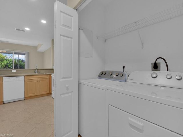 13150 Broadhurst LOOP 203, Fort Myers, FL 33919