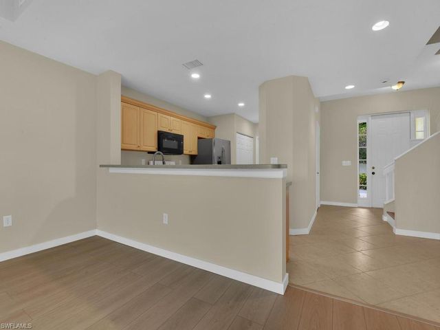 13150 Broadhurst LOOP 203, Fort Myers, FL 33919