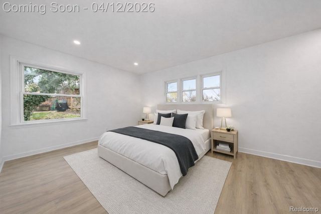 6850 WHITE PINE Drive, Bloomfield Charter Township, MI 48301