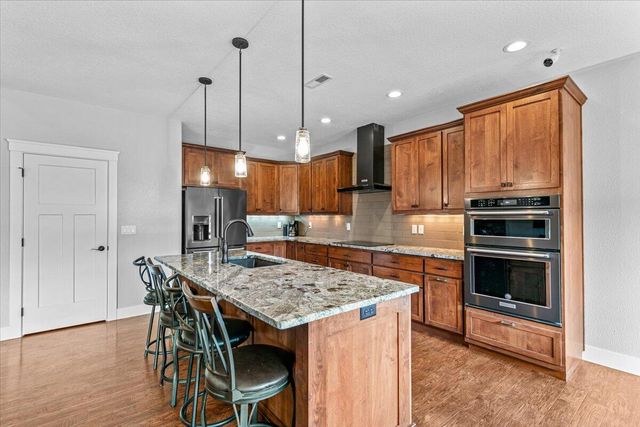 985 Callaway Drive, Medford, OR 97504