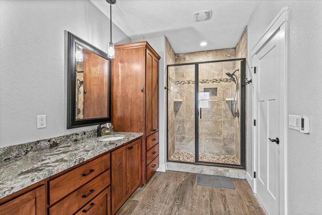 985 Callaway Drive, Medford, OR 97504