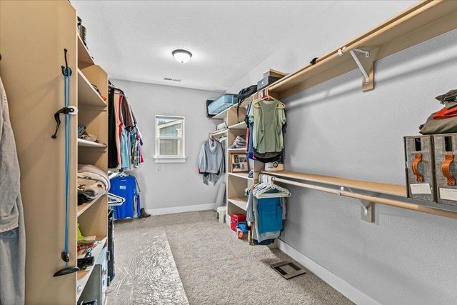 985 Callaway Drive, Medford, OR 97504