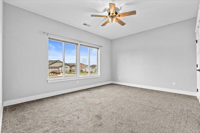 985 Callaway Drive, Medford, OR 97504