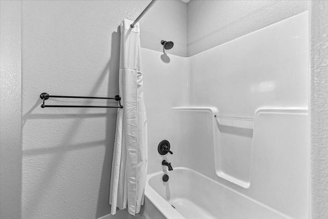 985 Callaway Drive, Medford, OR 97504