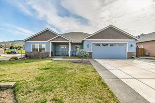 985 Callaway Drive, Medford, OR 97504