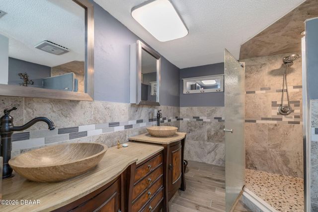5 Pebble Beach Drive, Ormond Beach, FL 32174