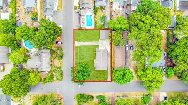 201 Lillie Road, Toms River, NJ 08753