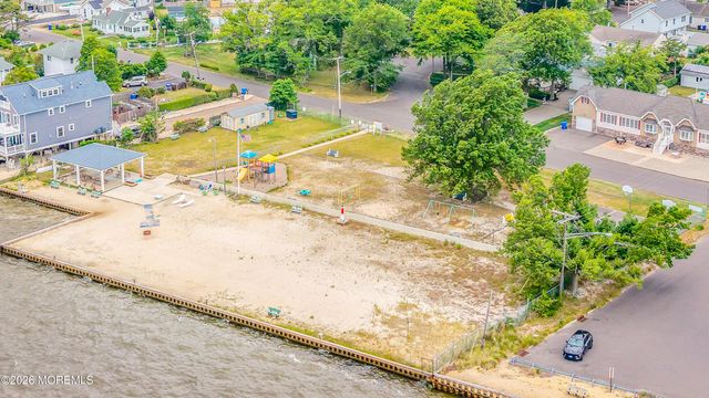 201 Lillie Road, Toms River, NJ 08753