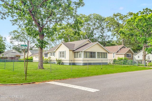 201 Lillie Road, Toms River, NJ 08753