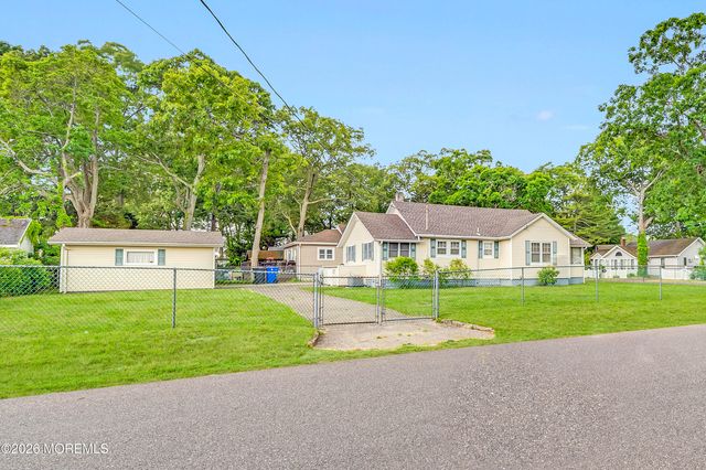 201 Lillie Road, Toms River, NJ 08753