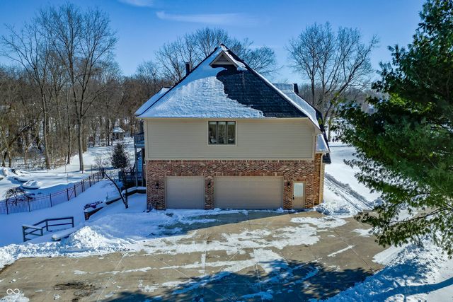 6460 Deerfield Drive, Greenwood, IN 46143