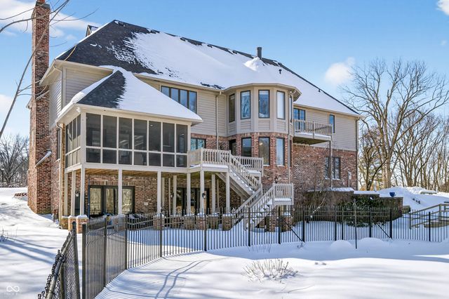 6460 Deerfield Drive, Greenwood, IN 46143