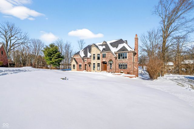 6460 Deerfield Drive, Greenwood, IN 46143