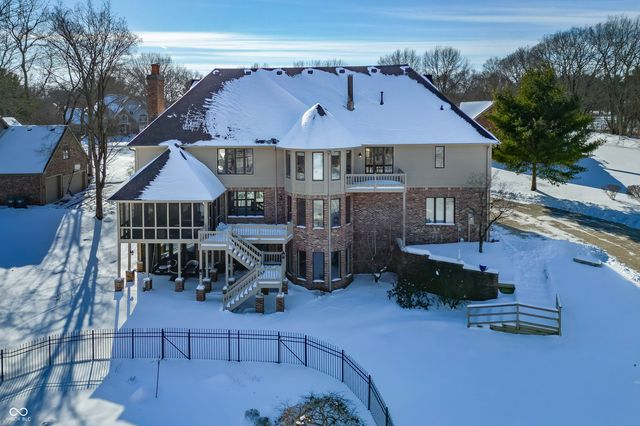 6460 Deerfield Drive, Greenwood, IN 46143