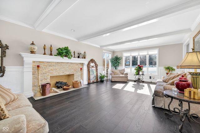 6460 Deerfield Drive, Greenwood, IN 46143