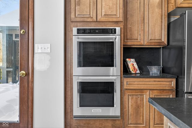 6460 Deerfield Drive, Greenwood, IN 46143