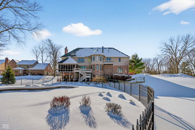 6460 Deerfield Drive, Greenwood, IN 46143