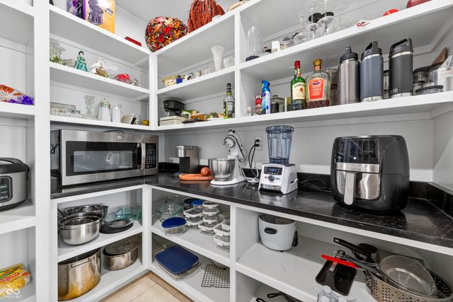 6460 Deerfield Drive, Greenwood, IN 46143