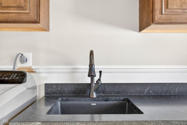 6460 Deerfield Drive, Greenwood, IN 46143