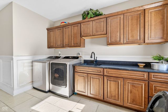 6460 Deerfield Drive, Greenwood, IN 46143