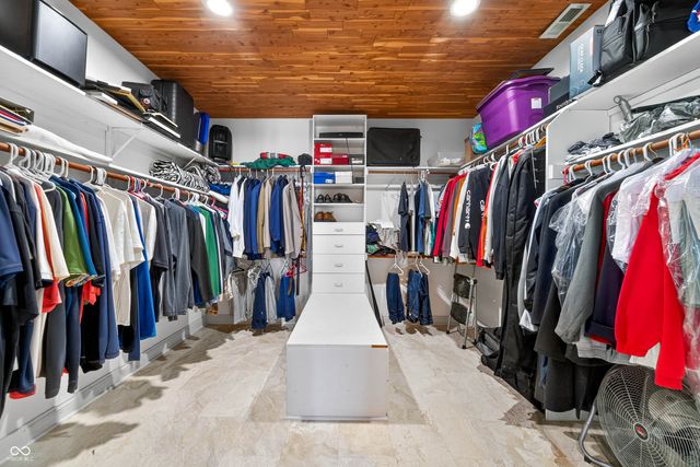 6460 Deerfield Drive, Greenwood, IN 46143