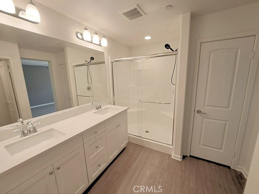 Image 27 of property listing at 41987 Isadora 1402, Murrieta, CA 92562