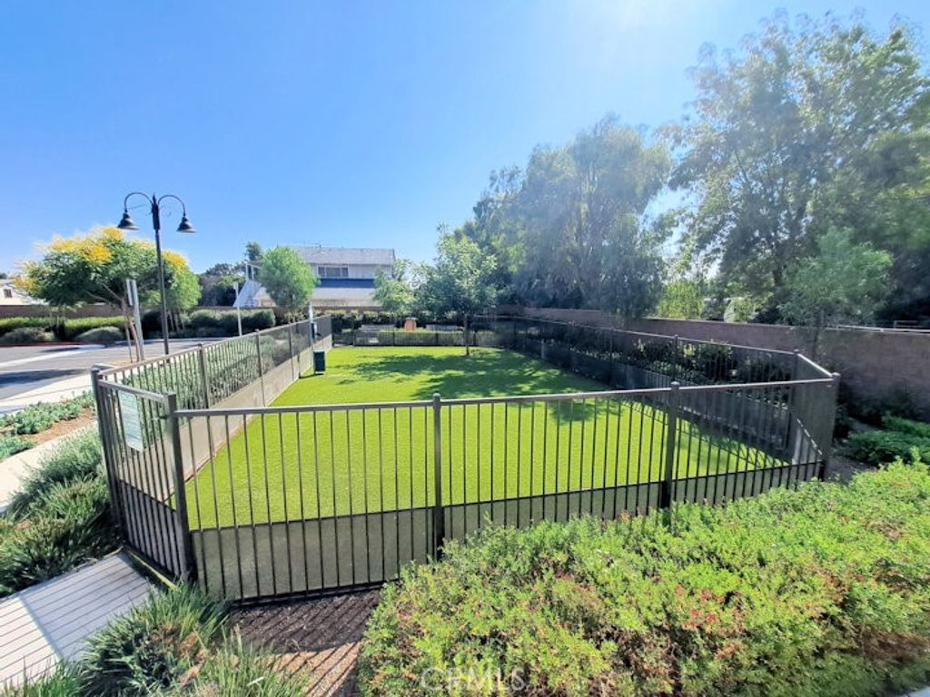 Image 3 of property listing at 41987 Isadora 1402, Murrieta, CA 92562