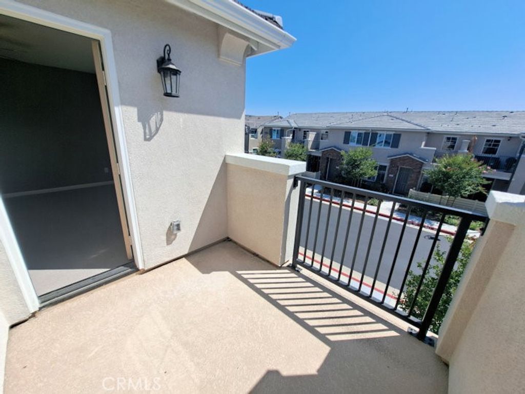 Image 30 of property listing at 41987 Isadora 1402, Murrieta, CA 92562