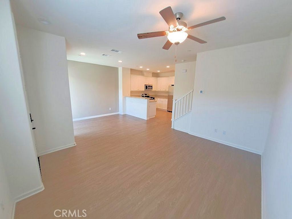 Image 7 of property listing at 41987 Isadora 1402, Murrieta, CA 92562