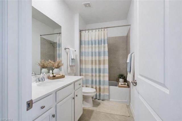 2681 Vine AVE, Naples, FL 34120