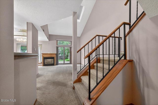 112 Stoney Creek Drive, Clifton Park, NY 12065