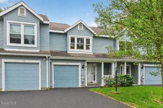 112 Stoney Creek Drive, Clifton Park, NY 12065