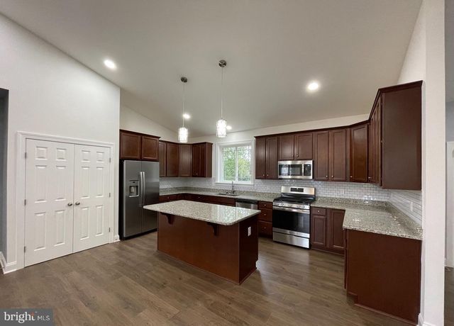 1906 PORTER RD, Bear, DE 19701