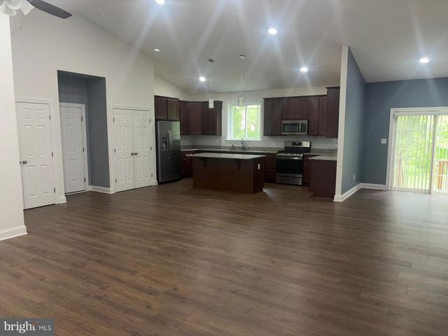 1906 PORTER RD, Bear, DE 19701