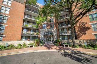 511 Aurora Avenue 513, Naperville, IL 60540