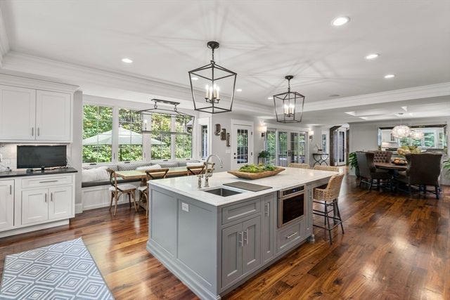 24 Claypit Hill Rd, Wayland, MA 01778